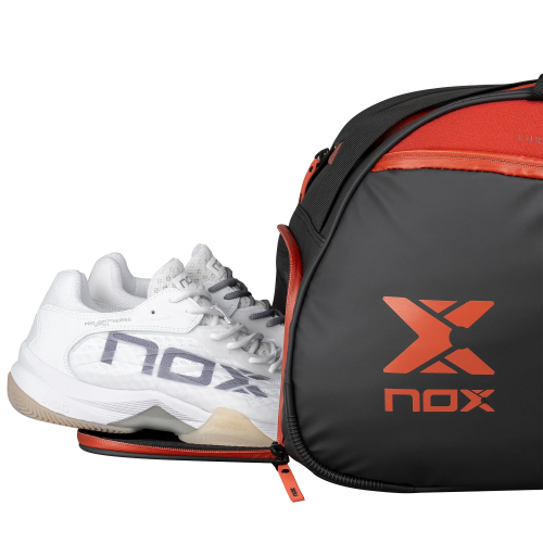 Сумка NOX LUXURY MASTER SERIES PADEL BAG